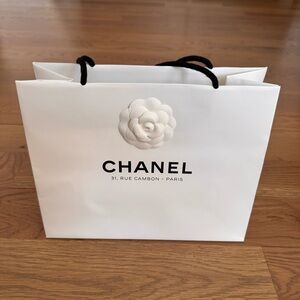 CHANEL White Shopping Bag with Black Handles